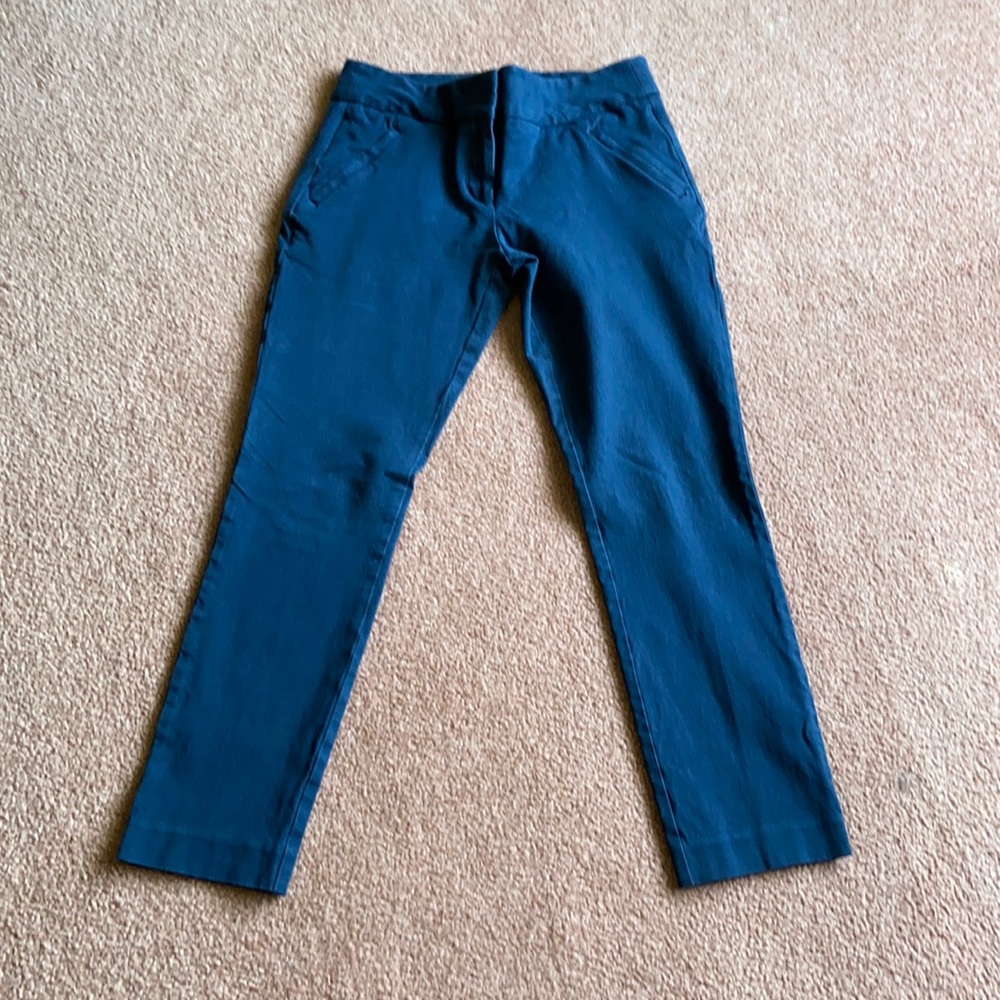 Loft modern fit capris pants size 4